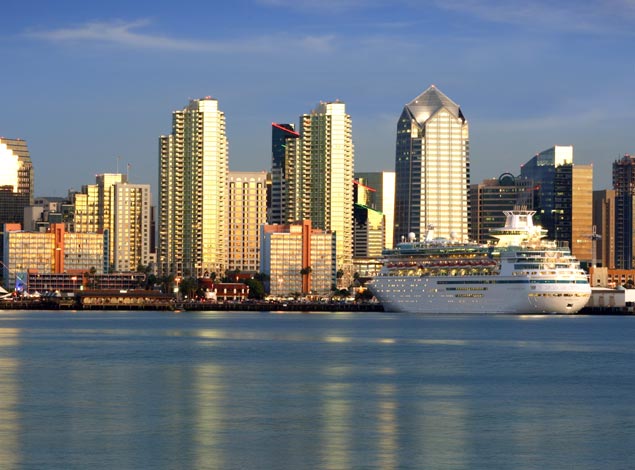 Holiday Inn On The Bay reception 