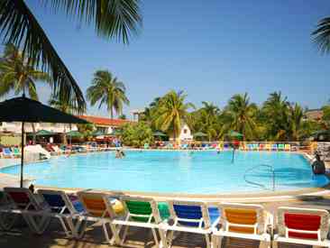 Club Amigo Mayanabo beach