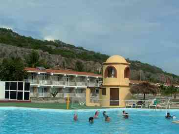 Club Bucanero piscine