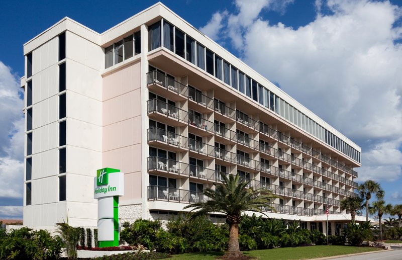 Holiday Inn Lido Beach exterior