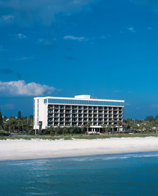 Holiday Inn Lido Beach exterior