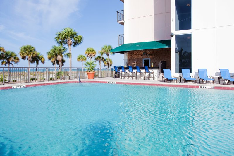 Holiday Inn Lido Beach exterior