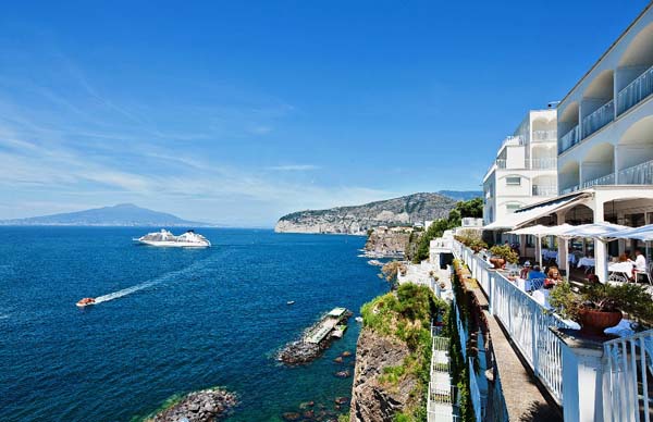 Grand Hotel Riviera entrée