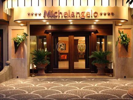 Hotel Michelangelo entrée