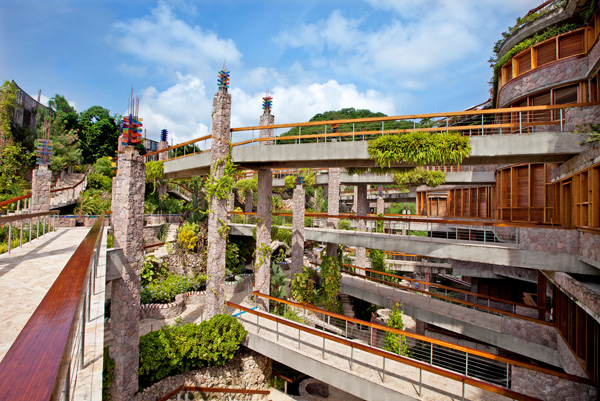 Jade Mountain exterior 2