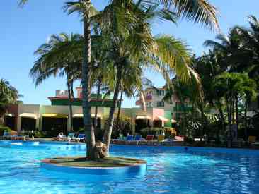 Hotel Club Tropical piscine