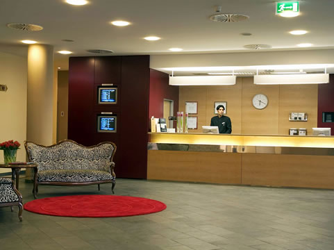Nh Zurich Airport reception